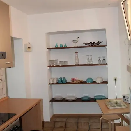 Apartment Ferienwohnung Mit Garten